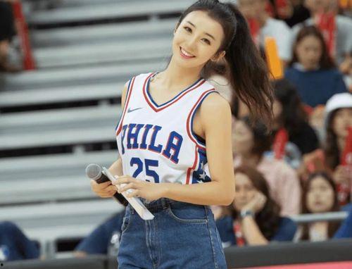 nba女主播小溢露底,NBA女主播背后的故事